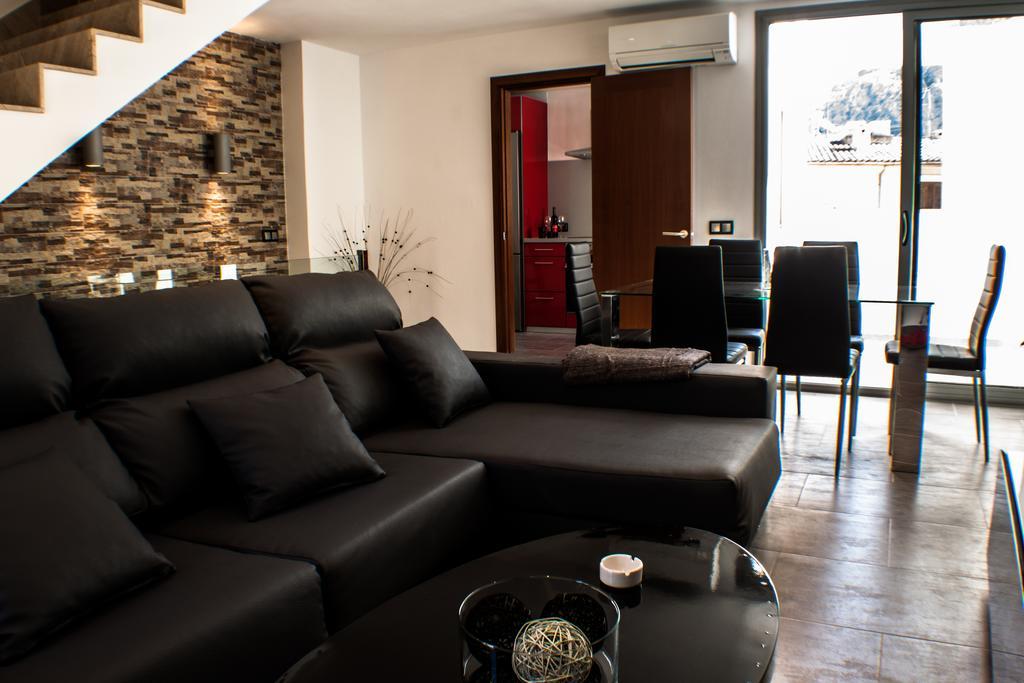 Townhouse Calvari By Homevillas360 Польенса Номер фото